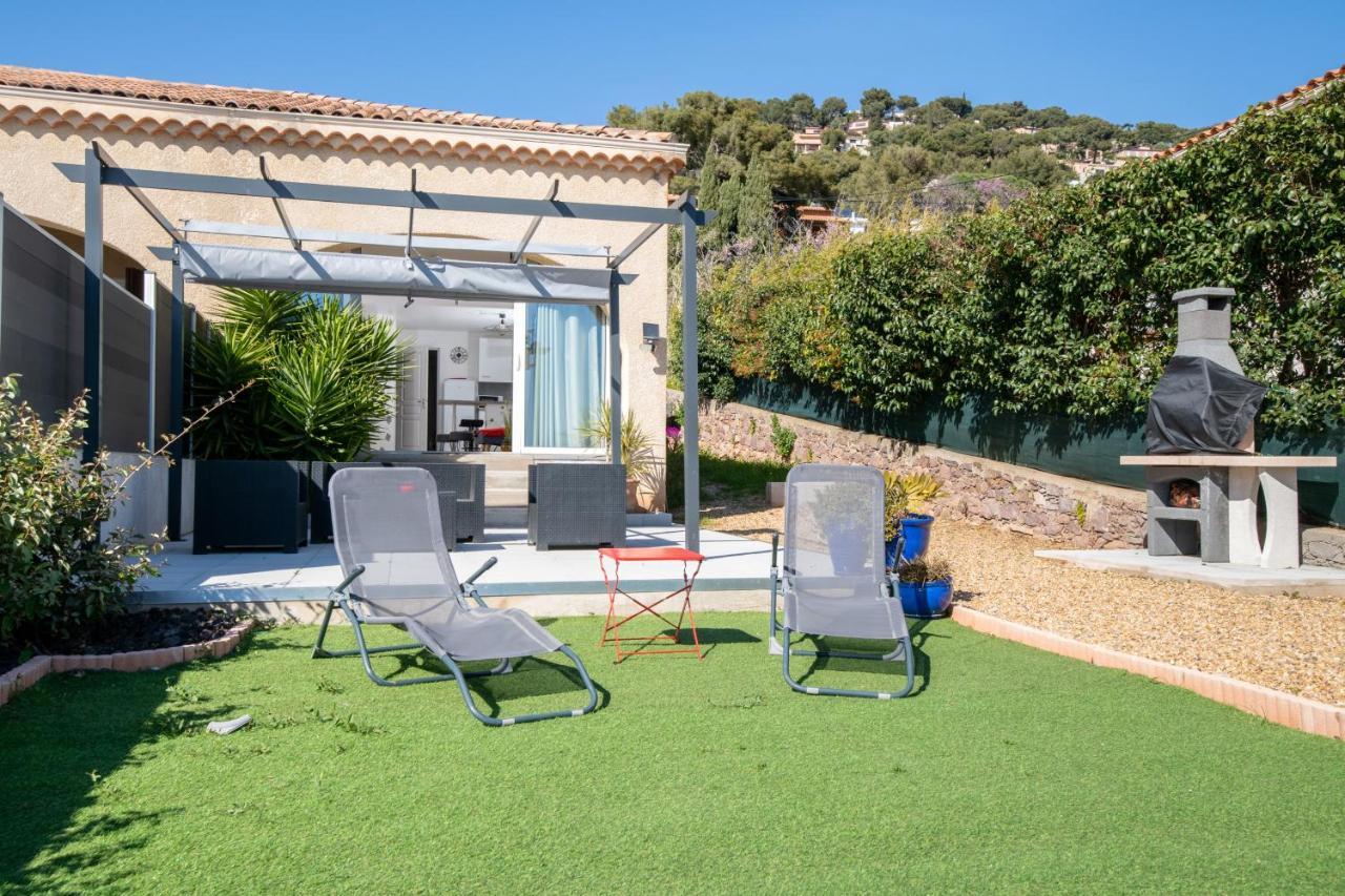 Face A La Mer Superbe Villa Terrasse Barbecue Le Pradet Carqueiranne Exteriör bild