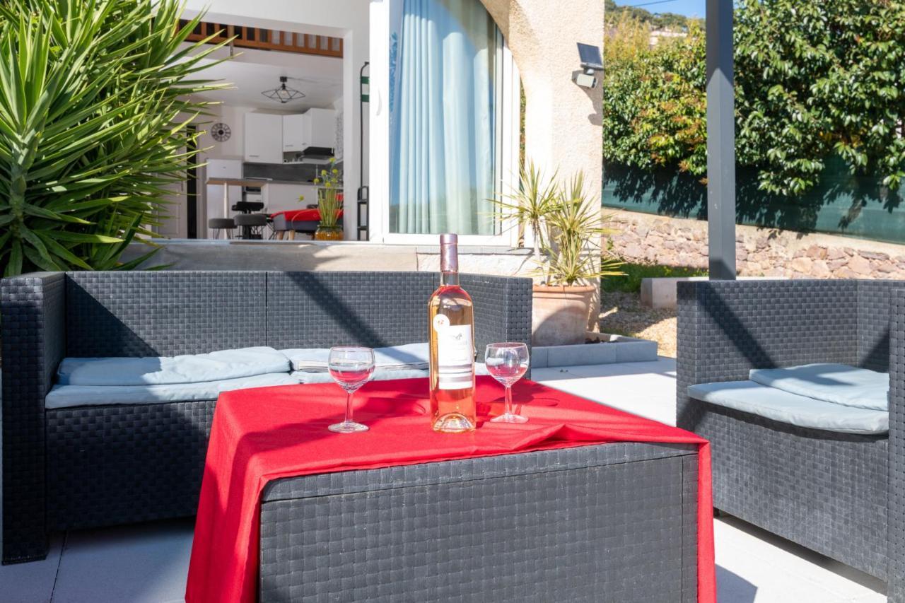 Face A La Mer Superbe Villa Terrasse Barbecue Le Pradet Carqueiranne Exteriör bild