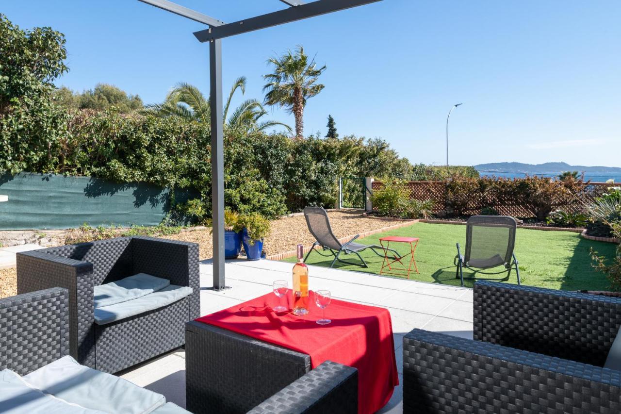 Face A La Mer Superbe Villa Terrasse Barbecue Le Pradet Carqueiranne Exteriör bild